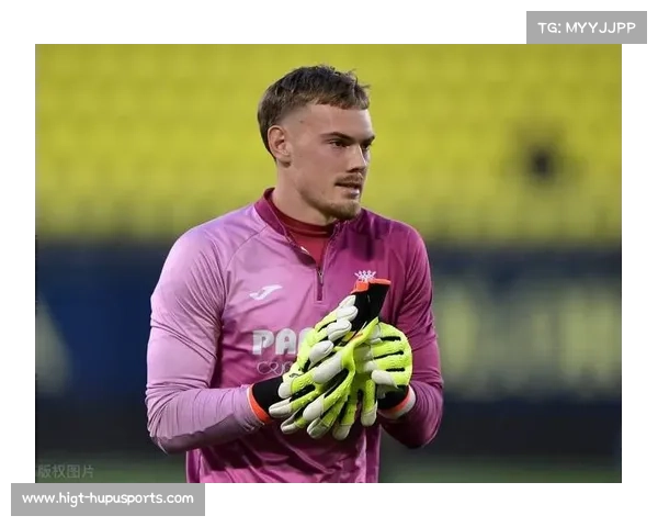 越南归化门将菲利普阮训练中不幸十字韧带断裂 将缺席未来比赛 越南归化门将菲利普阮训练中不幸十字韧带断裂 将缺席未来比赛