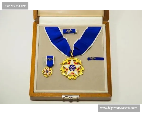 传奇教练拉索达荣获总统自由勋章为少数族裔平等执教作出卓越贡献 传奇教练拉索达荣获总统自由勋章为少数族裔平等执教作出卓越贡献